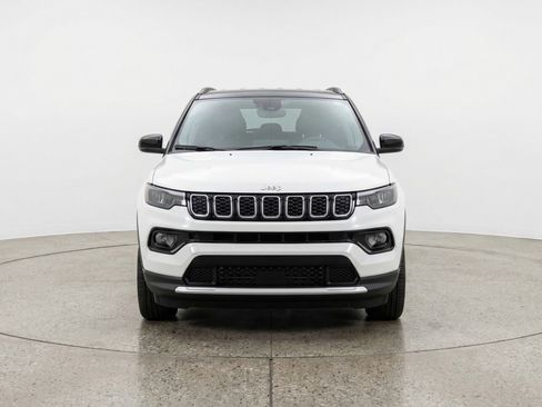 Used 2025 Jeep Compass Limited image 2