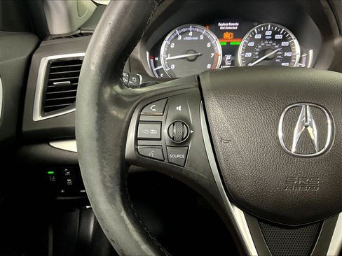 Used 2018 Acura TLX FWD image 9