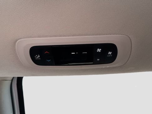 Used 2023 Chrysler Voyager LX FWD image 25