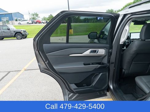 Used 2025 Ford Explorer Active w/ Active Comfort Package AWD/4WD image 14
