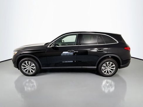 Used 2026 Mercedes-Benz GLC 300 GLC 300 image 2