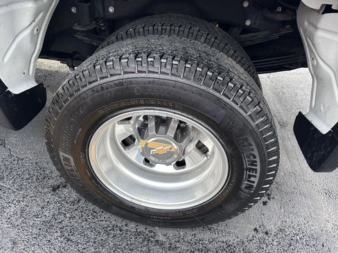 Used 2024 Chevrolet Silverado 3500 High Country image 10