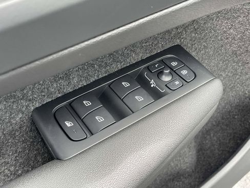 New 2026 Volvo XC40 B4 Plus w/ Protection Package Premier image 7