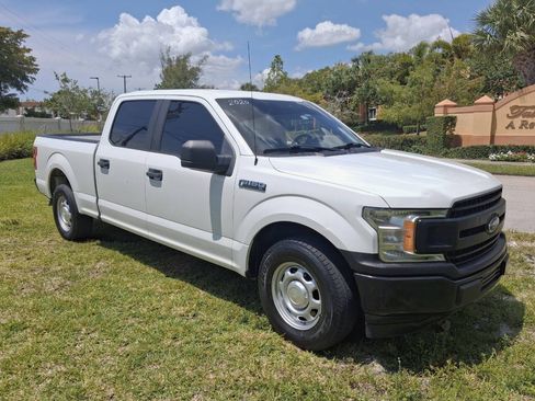 Used 2020 Ford F150 XL w/ Trailer Tow Package RWD image 4