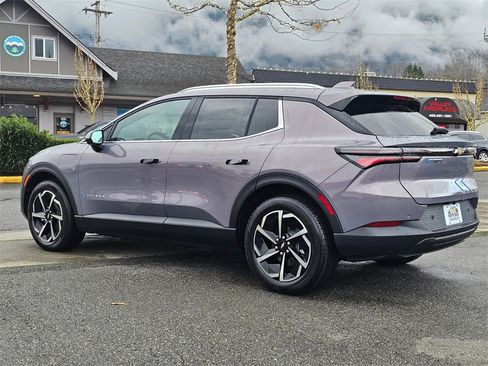 New 2026 Chevrolet Equinox EV LT image 7