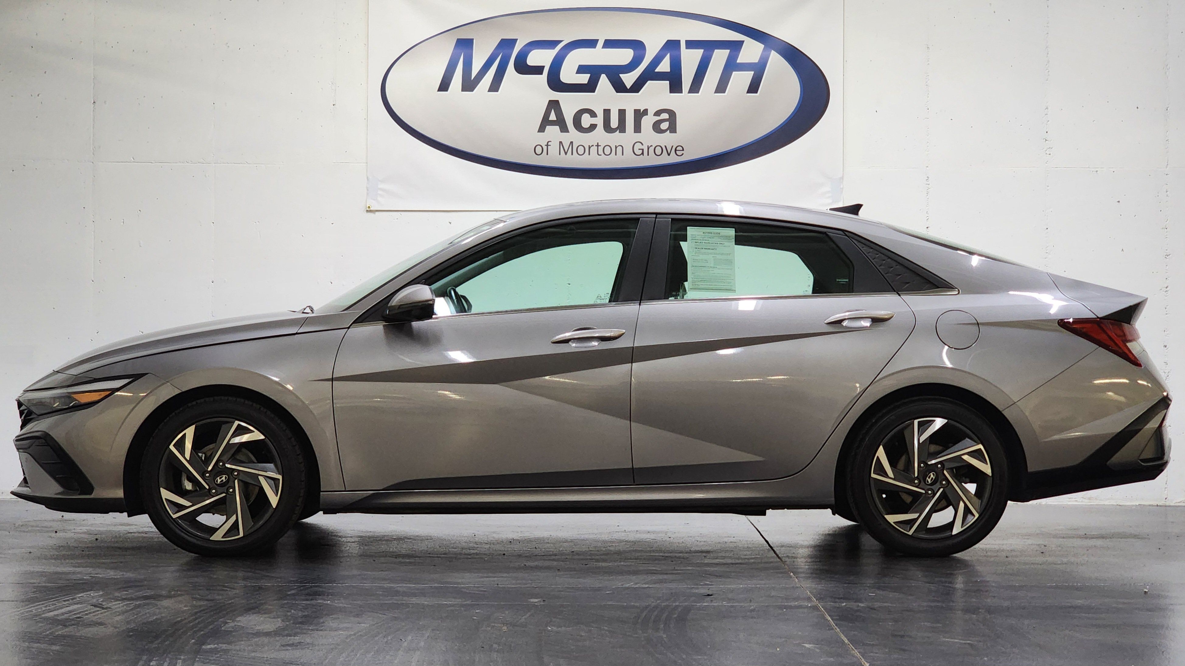 Used 2024 Hyundai Elantra Limited FWD image 11