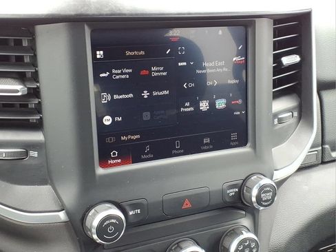 Used 2022 RAM 1500 Big Horn AWD/4WD image 8