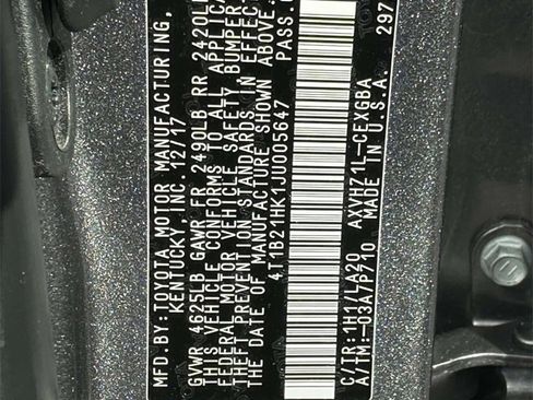 Used 2018 Toyota Camry XLE image 28