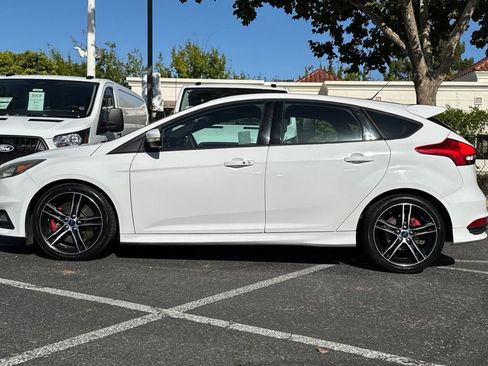 Used 2015 Ford Focus ST FWD image 7