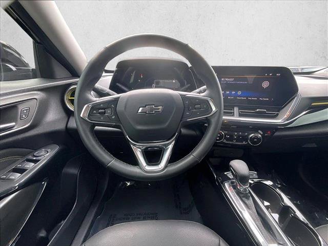 Used 2026 Chevrolet Trax ACTIV FWD image 7