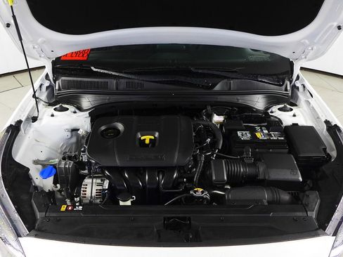 Used 2024 Kia Forte GT-Line image 6