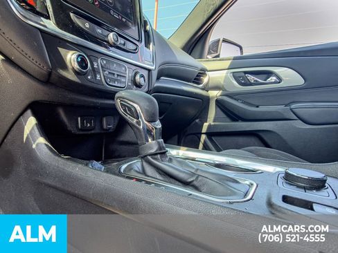 Used 2023 Chevrolet Traverse LT FWD image 22