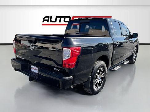 Used 2024 Nissan Titan SV w/ Accessory Utility Package RWD image 7