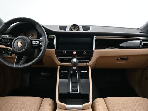 New 2026 Porsche Macan S image 9