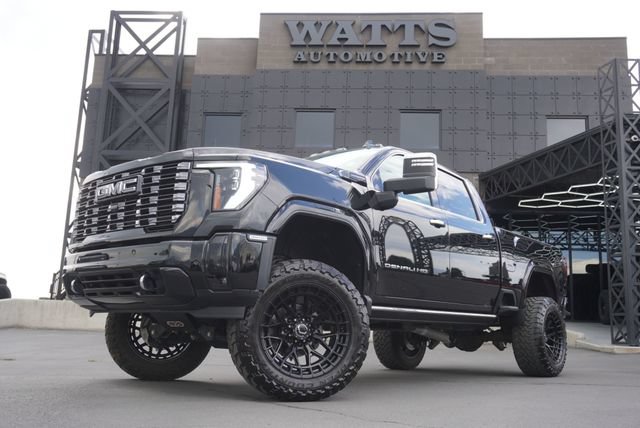 Used 2025 GMC Sierra 3500 Denali Ultimate AWD/4WD image 5