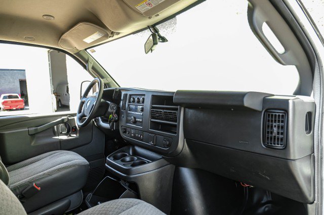 Used 2020 Chevrolet Express 3500 w/ Driver Convenience Package RWD image 12