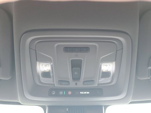 Used 2025 Chevrolet Silverado 2500 LTZ w/ LTZ Premium Package image 28