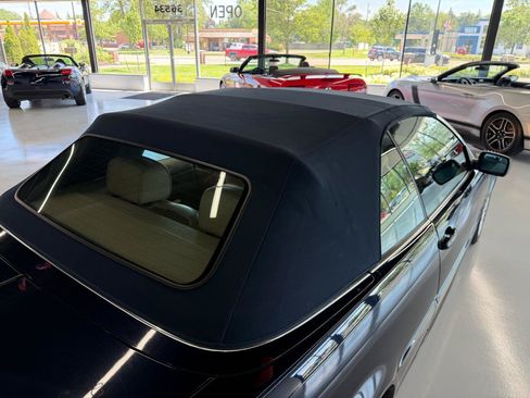 Used 2006 BMW 330Ci Convertible RWD image 22