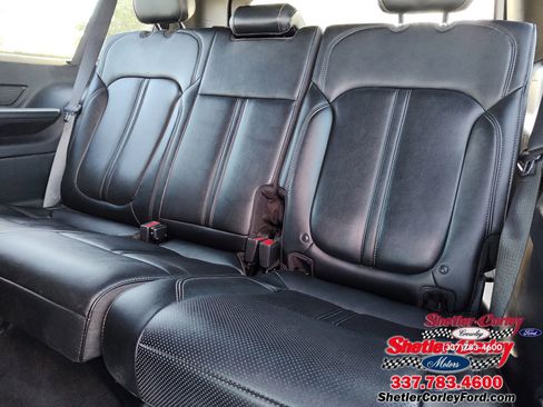 Used 2024 Jeep Wagoneer L Series II w/ Flexible Seating Group image 28