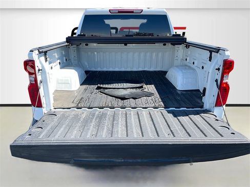 Used 2025 Chevrolet Silverado 1500 LT image 26