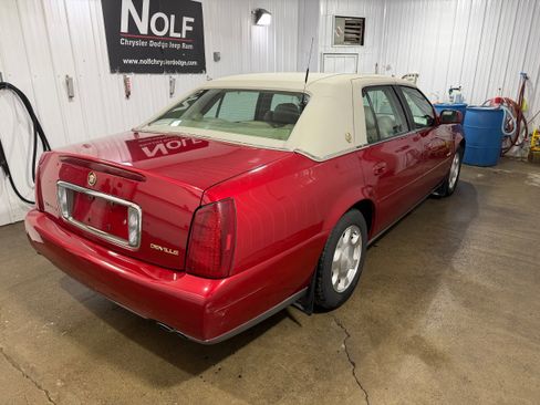 Used 2001 Cadillac De Ville w/ Comfort/Convenience Pkg FWD image 6