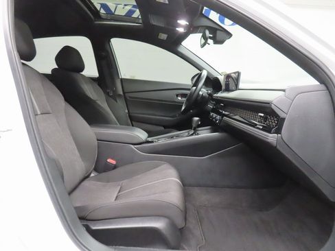 Used 2023 Honda Accord Sport image 25