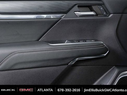 Used 2024 GMC Acadia Elevation w/ Luxury Package image 6