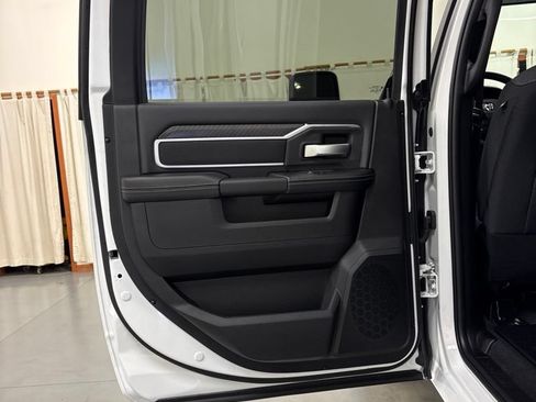 New 2026 RAM 2500 Big Horn AWD/4WD image 23