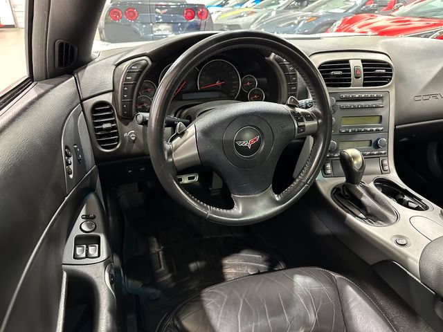 Used 2007 Chevrolet Corvette Coupe w/ Preferred Equipment Group RWD image 7
