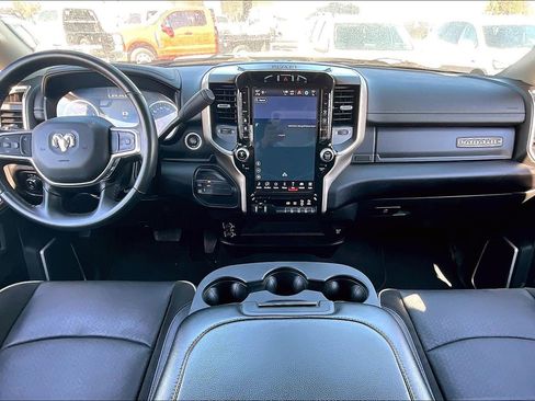 Used 2024 RAM 2500 Laramie AWD/4WD image 15
