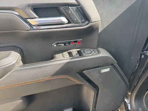 Used 2022 GMC Sierra 1500 AT4 w/ AT4 Preferred Package image 7