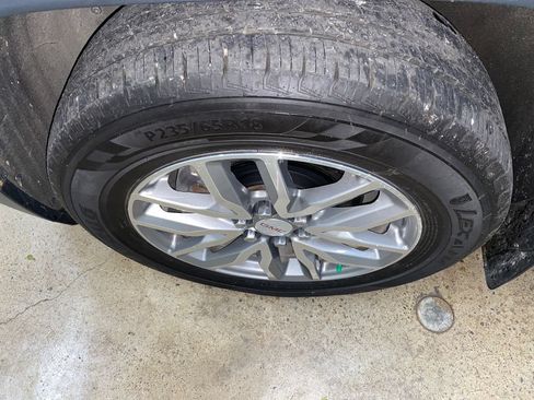 Used 2017 GMC Acadia SLE w/ LPO, Floor Liner Package AWD/4WD image 17