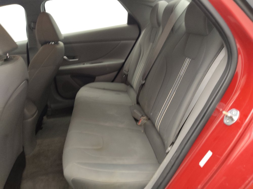 Used 2023 Hyundai Elantra SEL w/ Cargo Package FWD image 18
