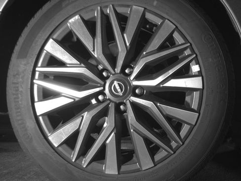 Used 2025 Nissan Altima 2.5 SV FWD image 15