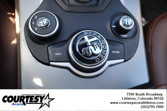 Used 2018 Alfa Romeo Stelvio Sport w/ Quick Order Package 22J Sport AWD/4WD image 20