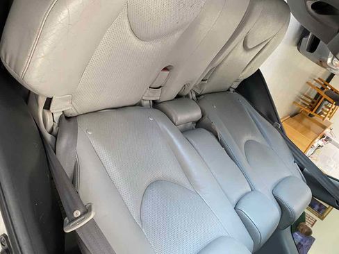 Used 2009 Toyota RAV4 Limited image 26