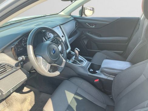 Used 2023 Subaru Outback Premium AWD/4WD image 9