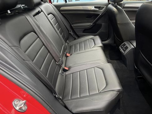 Used 2017 Volkswagen Golf Alltrack SEL image 33