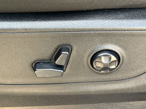 Used 2019 RAM 1500 Big Horn AWD/4WD image 19