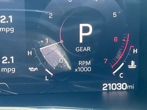 Used 2024 GMC Canyon Elevation w/ Elevation Premium Package AWD/4WD image 19