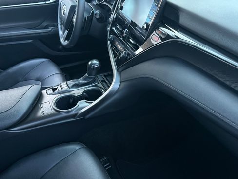 Certified 2021 Toyota Camry XSE FWD image 15