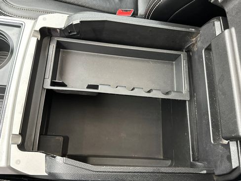 Used 2021 Ford F250 Lariat w/ Chrome Package image 31