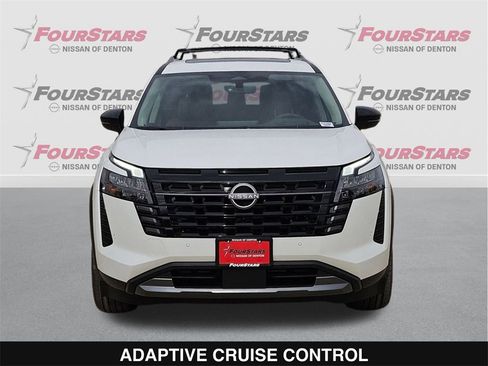 New 2026 Nissan Pathfinder Platinum image 10