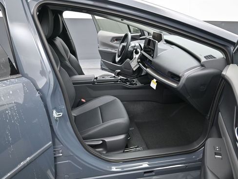 New 2026 Toyota Prius XLE image 14