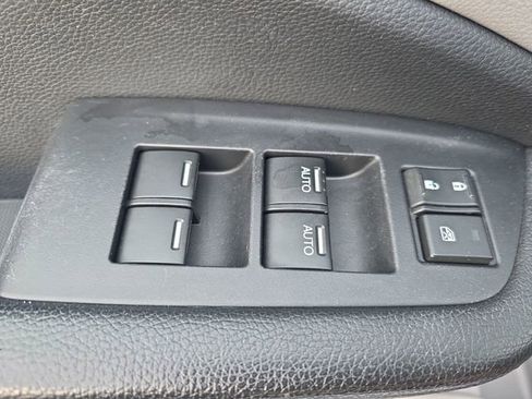 Used 2017 Honda Pilot Touring image 39