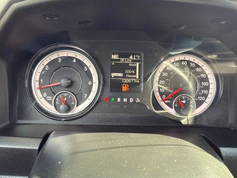 Used 2019 RAM 1500 Classic SLT AWD/4WD image 15