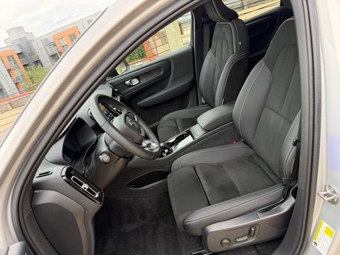 Certified 2023 Volvo C40 P8 Recharge Plus AWD/4WD image 11