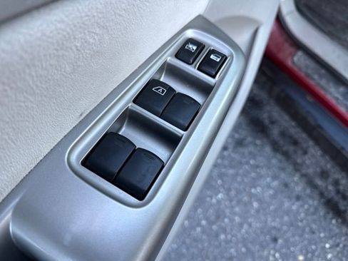 Used 2010 Subaru Forester 2.5X Limited image 16