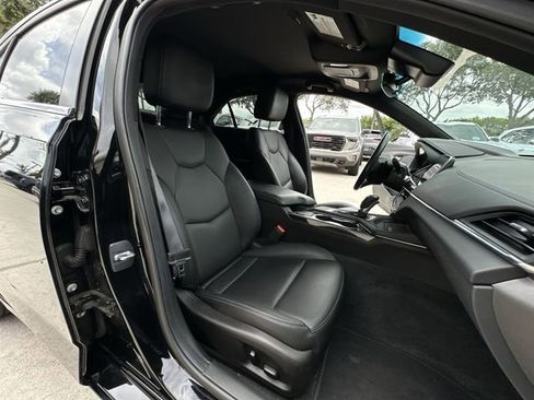 Certified 2023 Cadillac CT4 Luxury RWD image 31