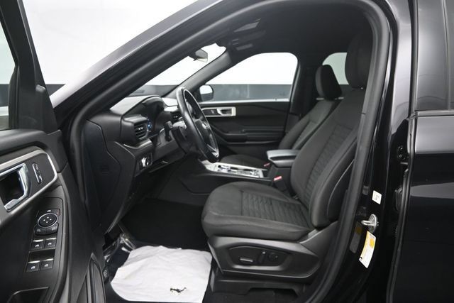 Used 2020 Ford Explorer XLT w/ Comfort Package AWD/4WD image 10